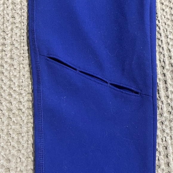 Fabletics Cut-Out Detail Leggings XS - Picture 2 of 6